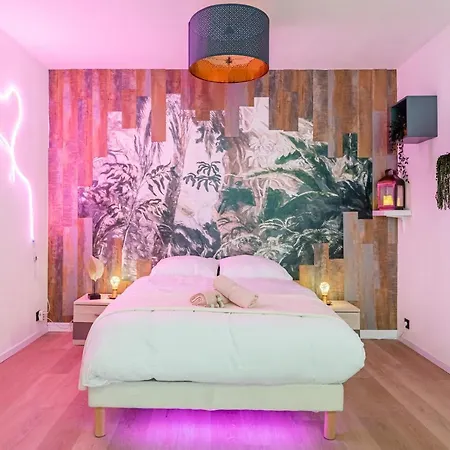 Aurora Lov'Room Proche De Saint Charles Marseille Exterior photo
