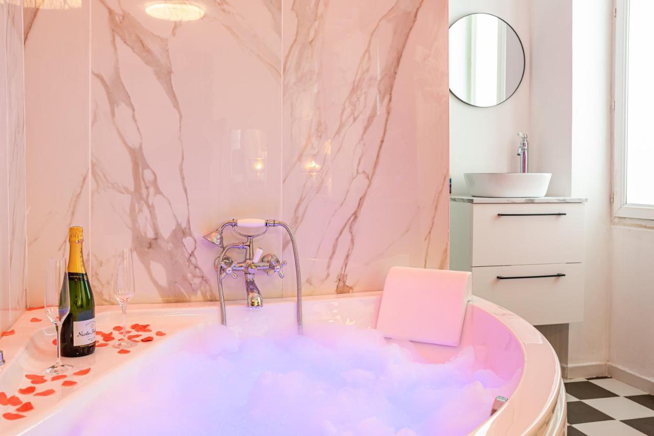 Appartamento Appart-jacuzzi à 6 Min De La Gare St Charles Marsiglia